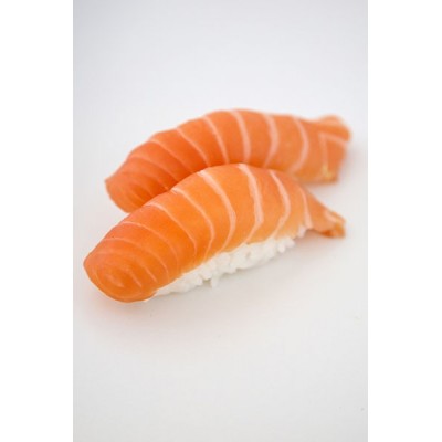 Sake gravlax sushi